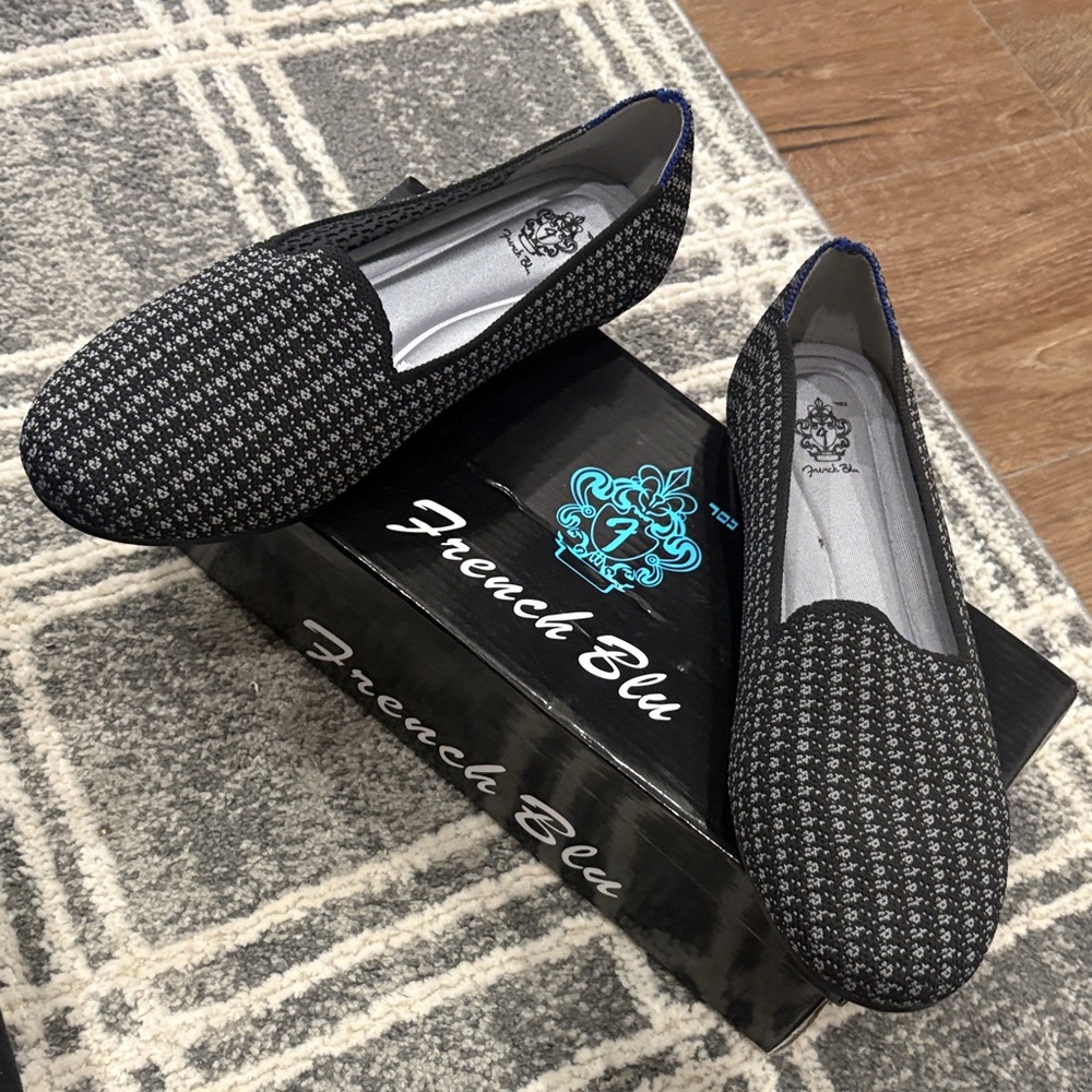 French Blu Elegant Black and Gray Loafers